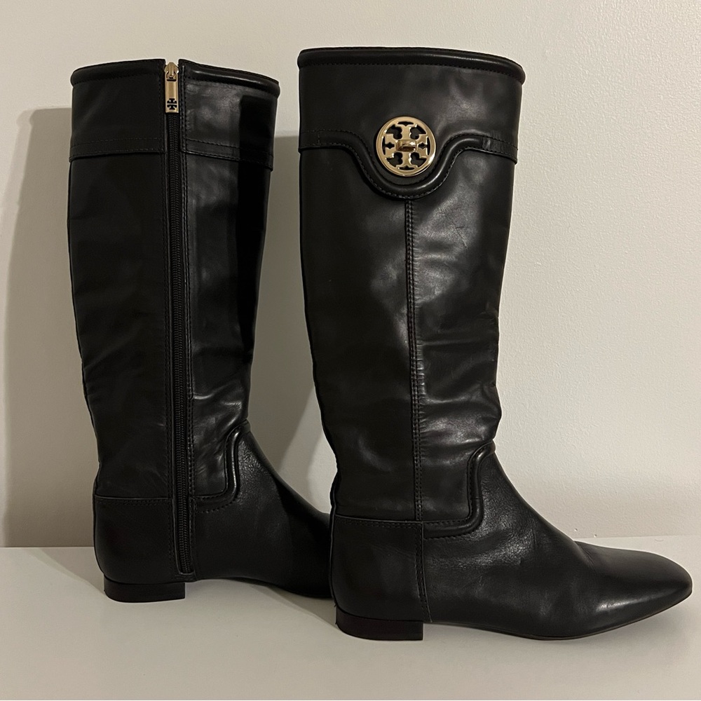 Tory Burch Selma black leather riding boot with gold details size 7.5 M - EUC